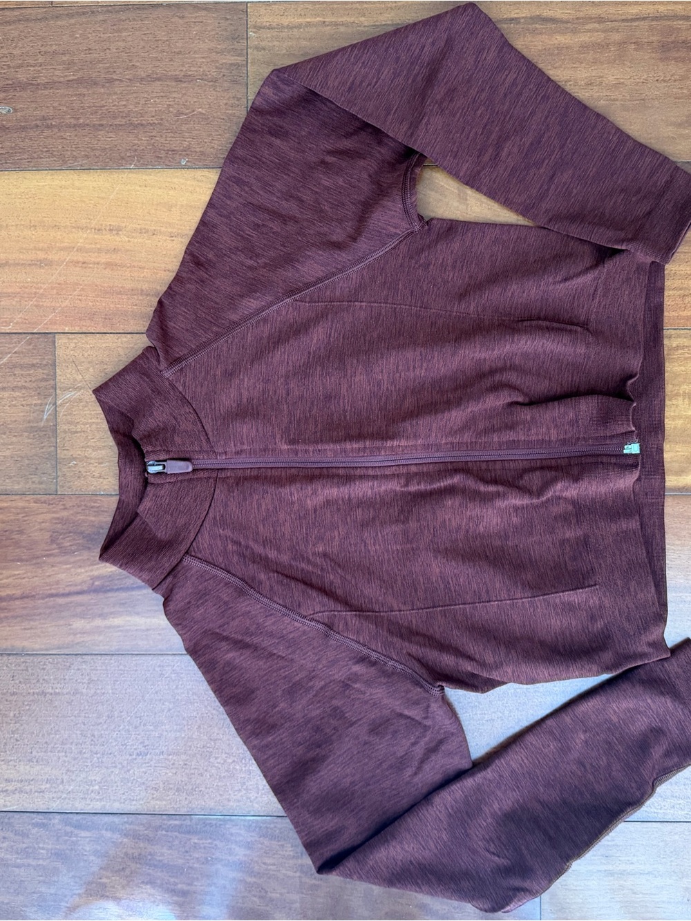 Alphalete Amplify crop jacket